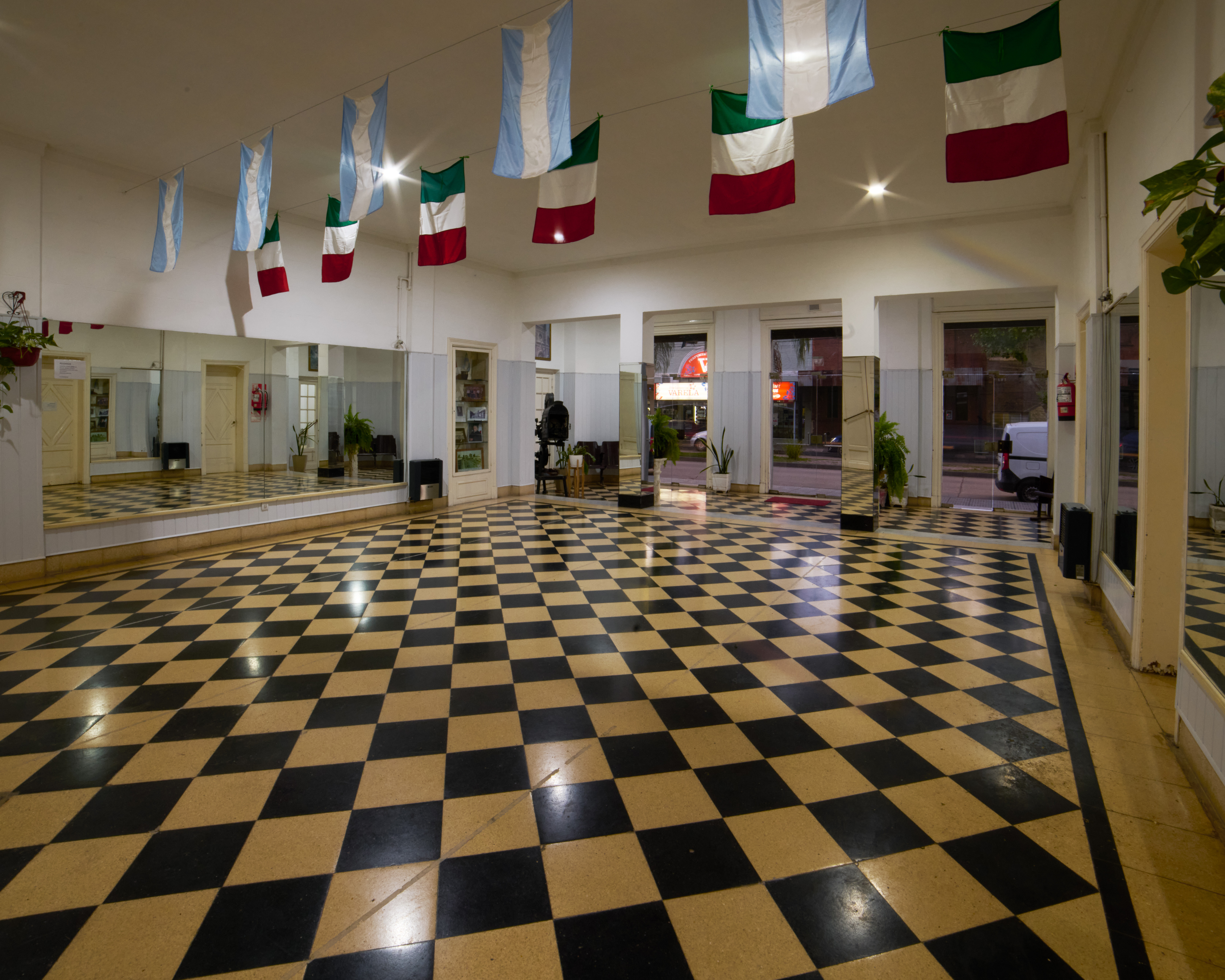 Cine Italo