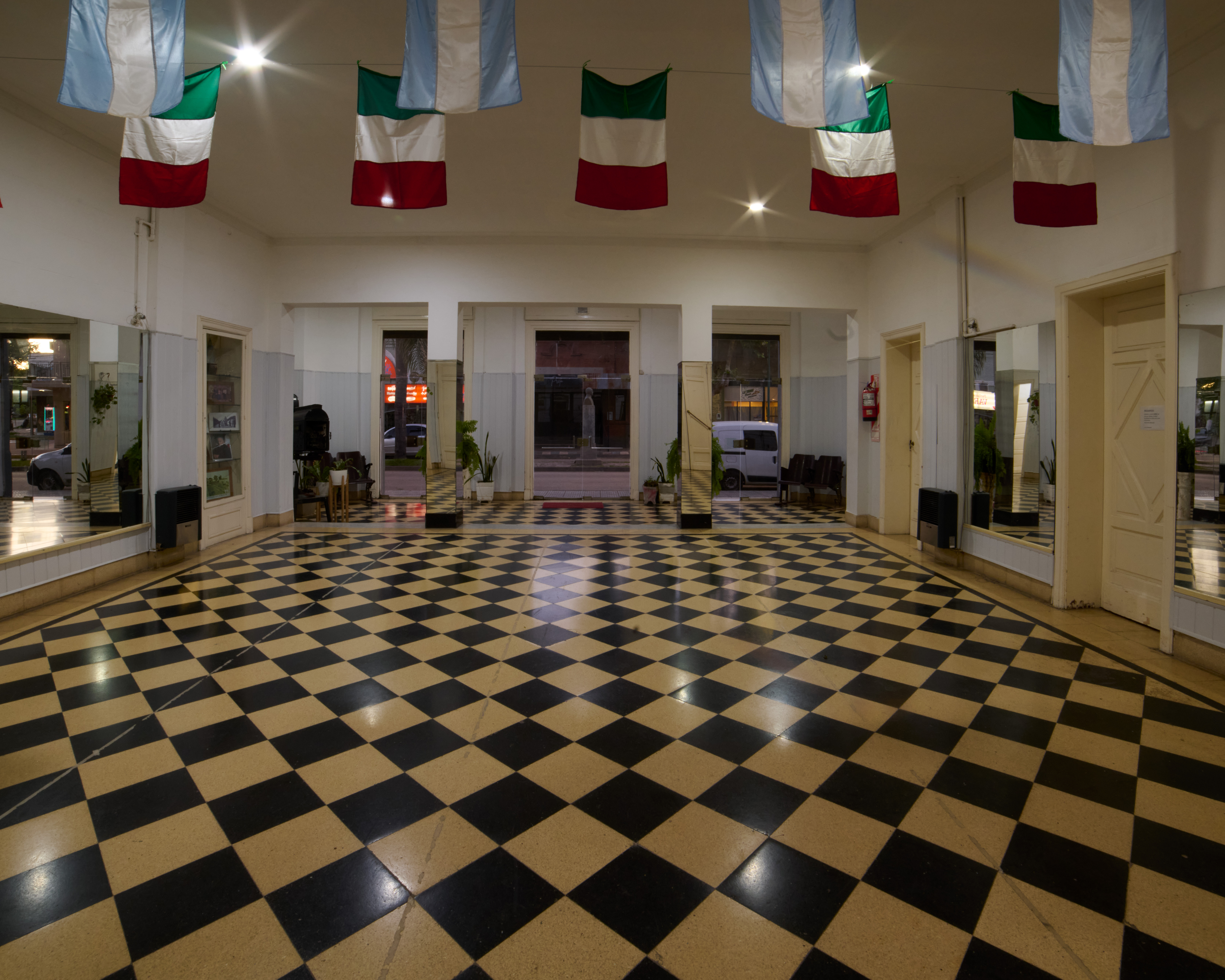 Cine Italo
