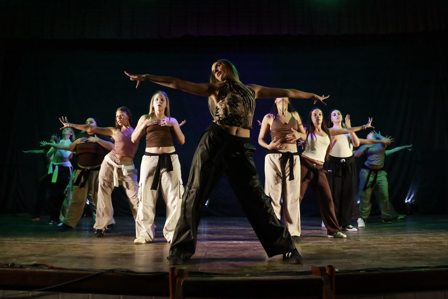 Grupo de danzas urbanas