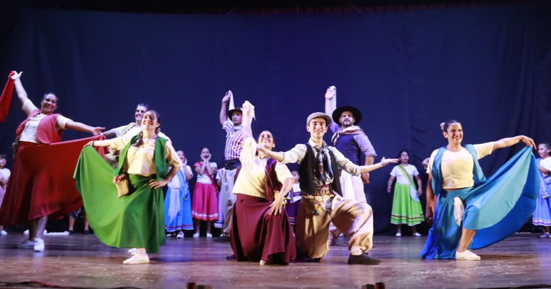 Grupo de folklore
